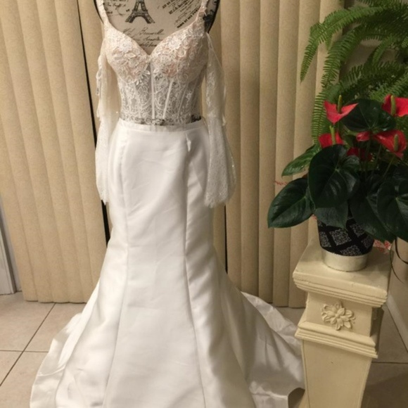 Mon Cheri Dresses & Skirts - STUNNING IVORY 2 PC LACE & EMBELLISHMENTS GOWN 12
